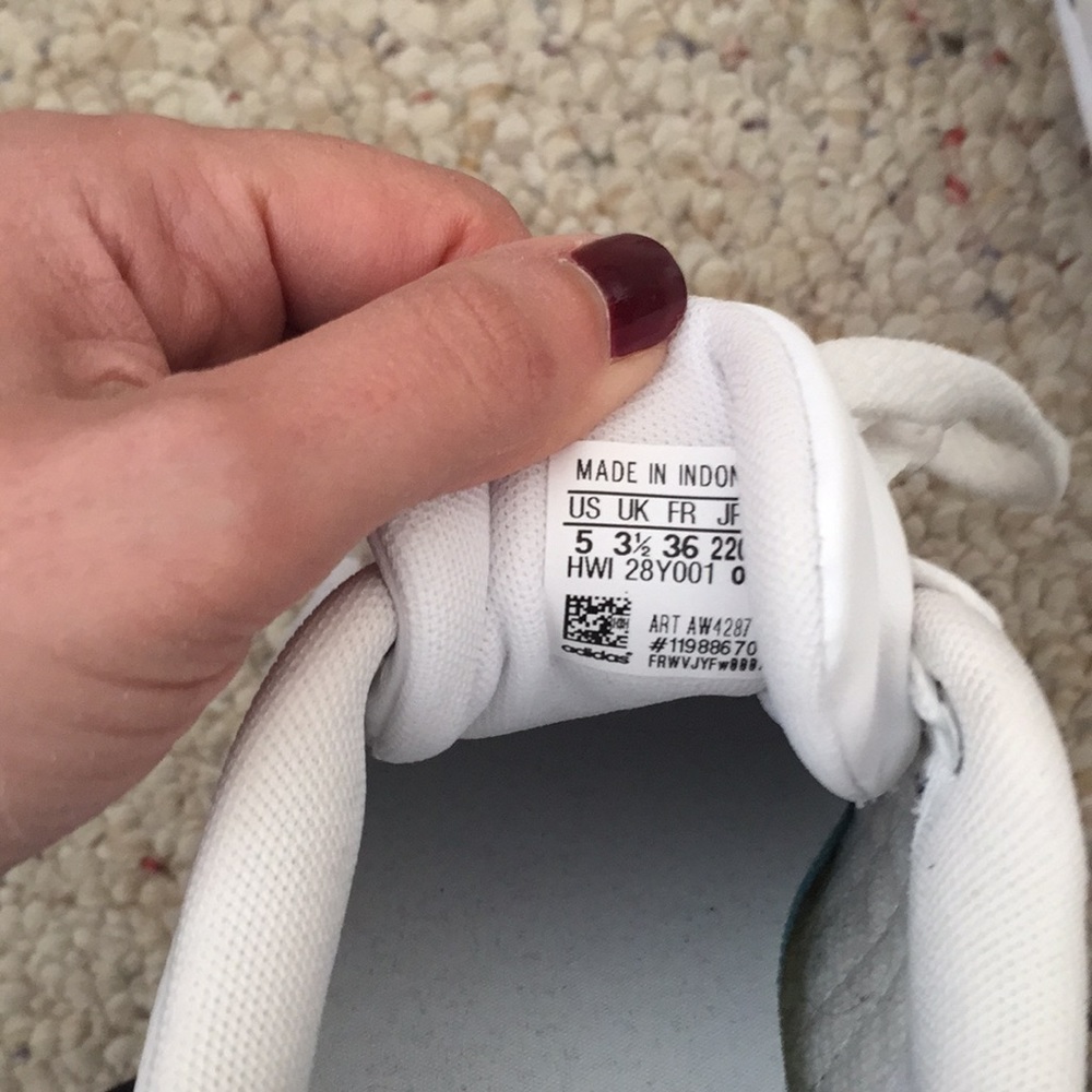Adidas - Picture 5 of 6